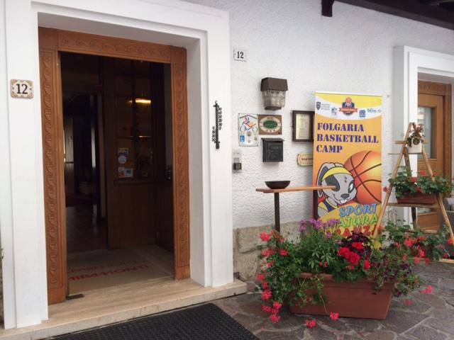 Park Hotel Miramonti Folgaria Bagian luar foto